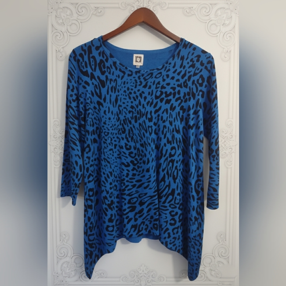 Anne Klein Blue & Black Leopard Print Asymmetrical Hem Tunic Sweater Top